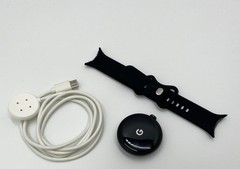 Google Pixel Watch 2 41mm LTE+BT / Wi-Fi Matte Black w/Black Band MODEL GD2WG