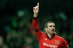 Eric Cantona of Manchester United celebrates after scoring during – Old Photo 1