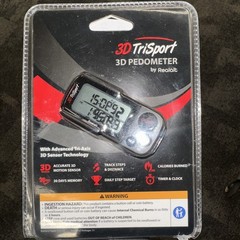 3DTriSport Walking 3D Pedometer with Clip and Strap 30 Days Memory