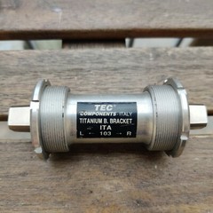 TEC Components Italy 36×24 103mm ISO square taper titanium bottom bracket