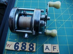 W0688 AF ABU GARCIA AMBASSADEUR 1ST YEAR 1973 5500C GUN METAL GRAY FISHING REEL