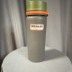 Stanley 32 fl oz Plastic Camping Bottle Gray Green Orange Reusable Screw-on Lid