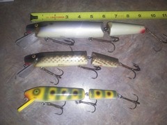 2 DALE WILEY MUSKY KING 9 & 7″ JNTD. LSC MUSKY FISHING LURE CRANK BAIT + UNKNOWN