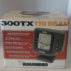 Humminbird 300TX Tri Beam Fishfinder 600ft Backlit Depth Alarm w/ Transducer