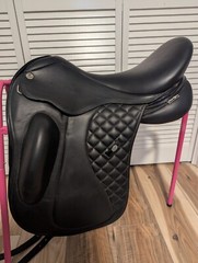 2023 MacRider Arlando Exclusive – Size 17.5″ Dressage Saddle