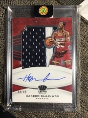 20-21 Panini Crown Royale Basketball Hakeem Olajuwon Patch Auto #34/49