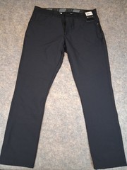 Nike Golf Pants Slim Fit Mens – BV0278 Multiple Sizes and Colors New with Tags