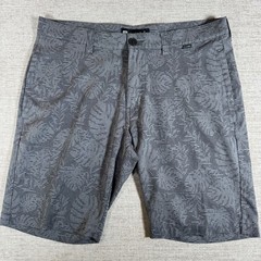 Travis Mathew Performance Shorts Mens 34/10 Grey Pattern Golf Stretch