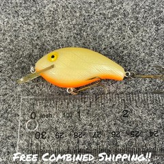 Rebel Wee R F93 Vintage Squarebill Crankbait 2″ 3/8oz – (SELECT COLOR)