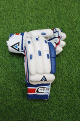 VELES SPORTS, VIRAT KOHLI STYLE BATTING GLOVES Men’s Regular Size Right Handed